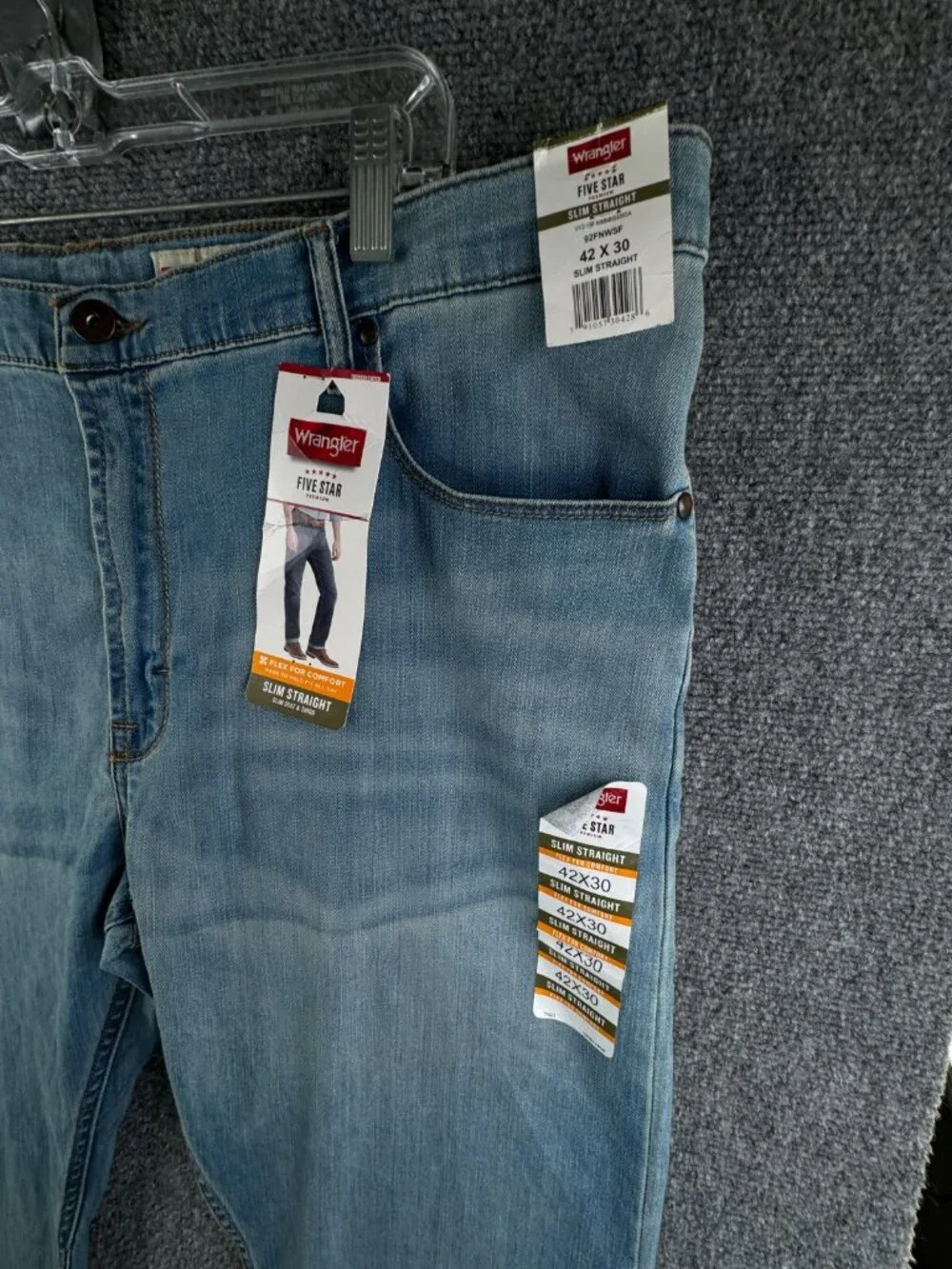 NWT Wrangler Premium Men Slim Straight Stretch 42x30 Denim Jeans Flex Adult